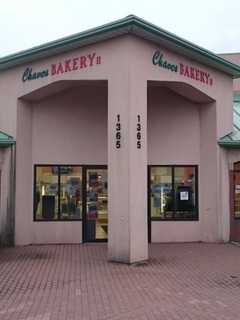 Five At Large After Attempted Armed Robbery At Bridgeport Bakery