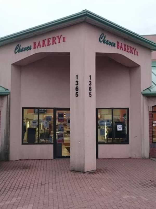 Five At Large After Attempted Armed Robbery At Bridgeport Bakery