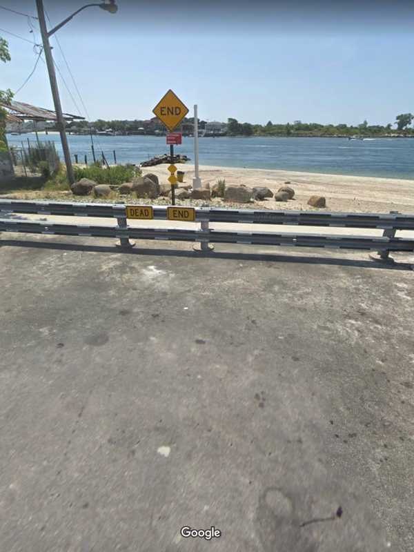 Man, Woman Drown Off Far Rockaway Coast