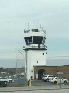 Plane With Malfunctioning Landing Gear Makes Emergency Landing At Hudson Valley Airport