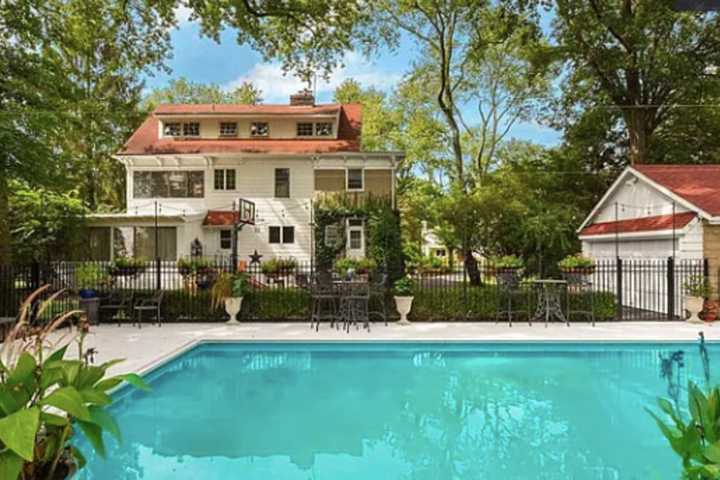 PHOTOS: 5 Homes That $1M Can Get You In Bergen County