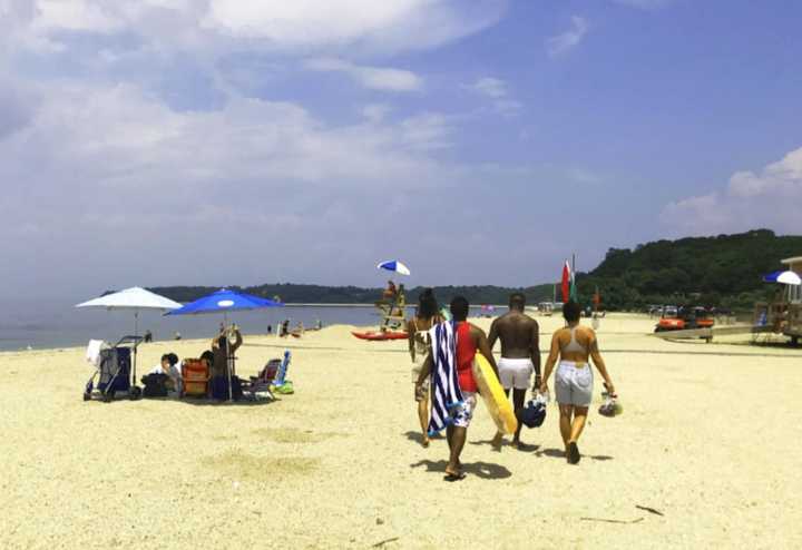 Sunken Meadow Beach