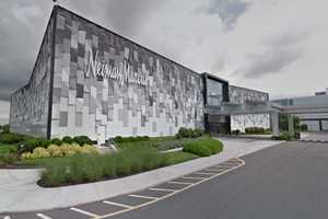 Security Guard At Long Island Neiman Marcus Sprayed With Mace During Robbery