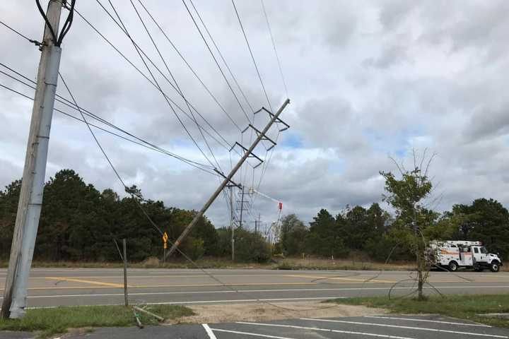 Here's How Many Long Islanders Are Now Without Power After Storm Sweeps Through