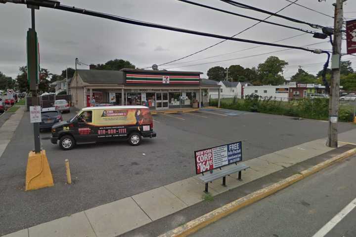 Two Long Island Store Clerks Charged With Selling Vaping Products To Minors