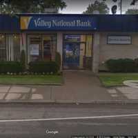 <p>Valley National Bank in Garden City South.</p>