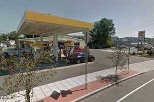 Stamford Gas Station Robbed At Gunpoint