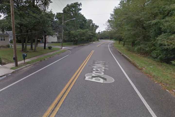 Man Killed, Two Women Injured In Head-On Suffolk County Crash