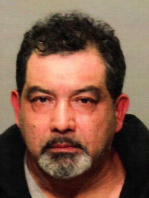 Norwalk Cabbie Buys Beer At 'Inflated' Price For Underage Teens In Greenwich, Police Say