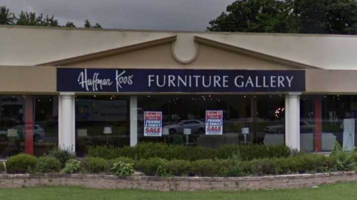 Huffman Koos&#x27; Furniture Gallery (425 Route 46 in Fairfield)