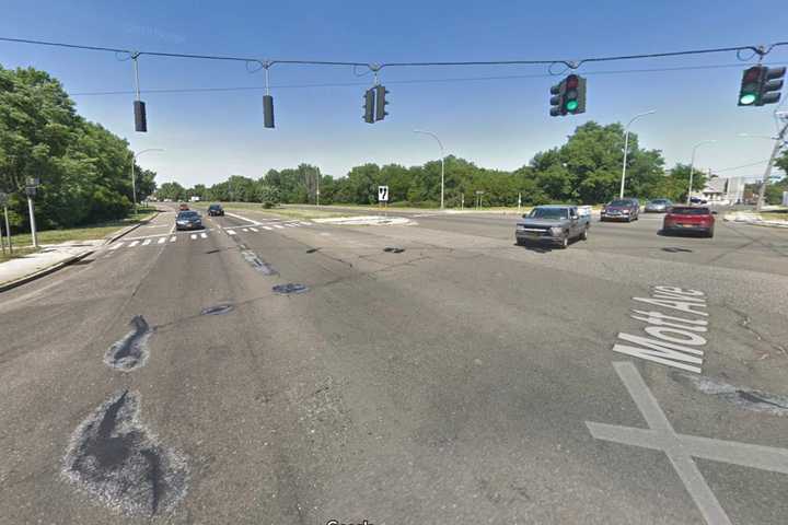 24-Year-Old Man Killed Crossing Long Island Roadway