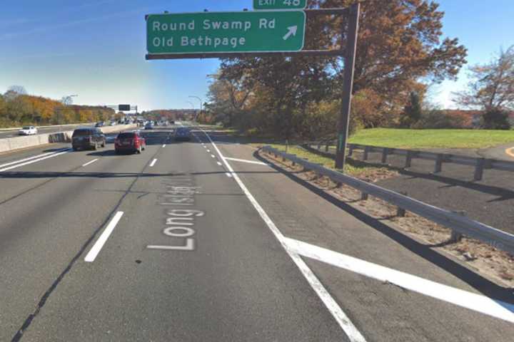 Man, 20, Held Woman In Car Against Her Will On Long Island Expressway, Police Say