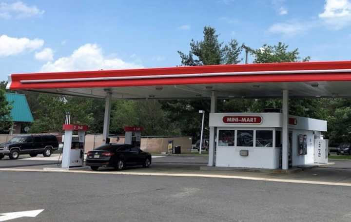 A winning Jersey Cash 5 ticket was sold at Old Bridge Lukoil.