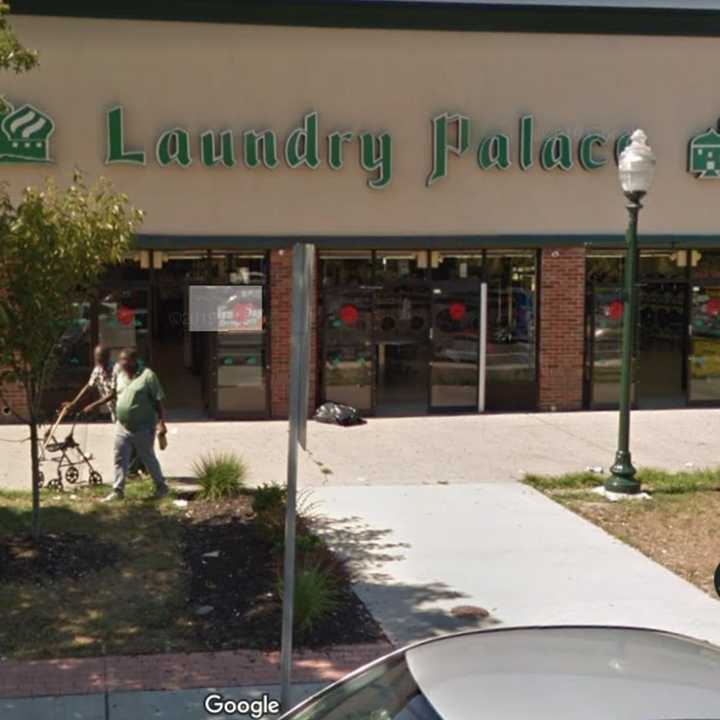 Laundry Palace in Central Islip.