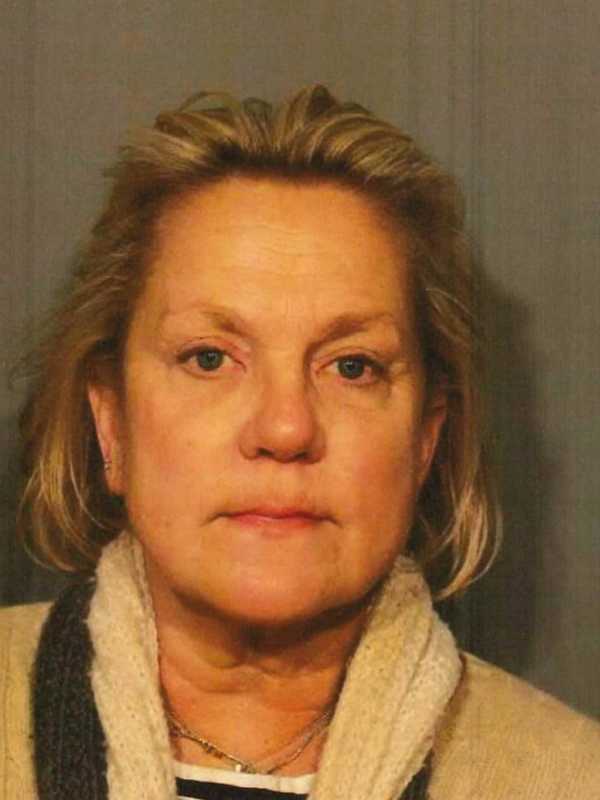 Woman Faces DUI Charge After New Canaan Crash