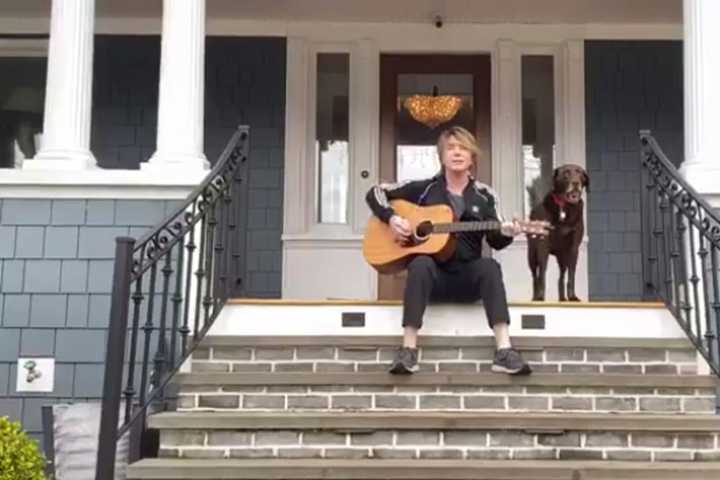 Goo Goo Dolls Frontman Gives Union County Porch Performance