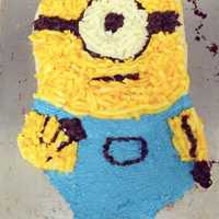 <p>Minion pie from Hold My Knots</p>