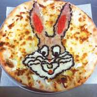 <p>Bugs Bunny Pie from Hold My Knots</p>