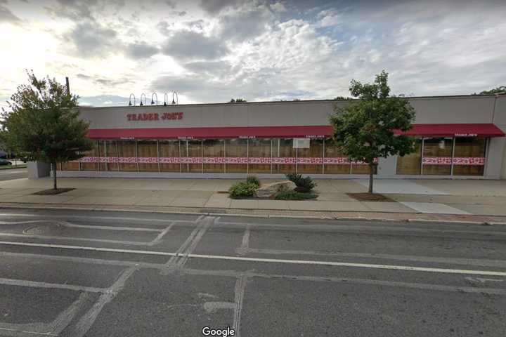 COVID-19: Trader Joe's In Hudson Valle Temporarily Closes After Worker Dies