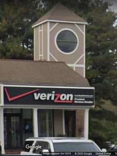 Police Search For Suspect In Nassau County Verizon Store Burglary