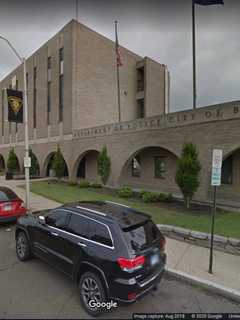 Protestors Force Their Way Into Bridgeport Police Headquarters