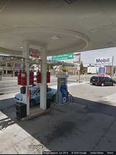 Two Suspects On Loose After Armed Robbery At Long Island Gas Station, Police Say