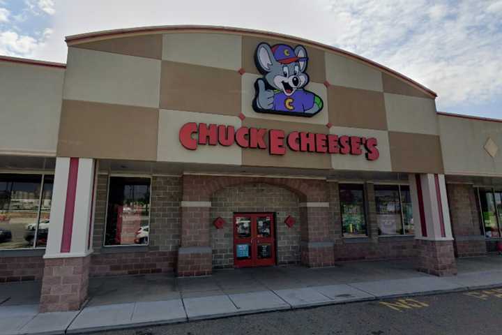 Chuck E. Cheese Considering Bankruptcy, May Shutter, Reports Say