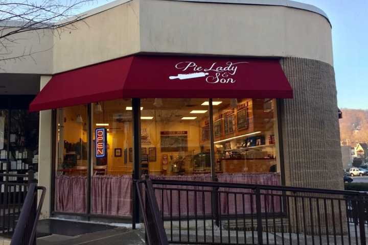 COVID-19: Popular Rockland Cafe Closes