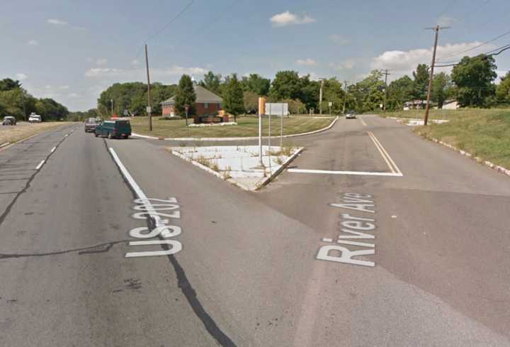 Intersection of River Avenue and Route 202 in Readington Township