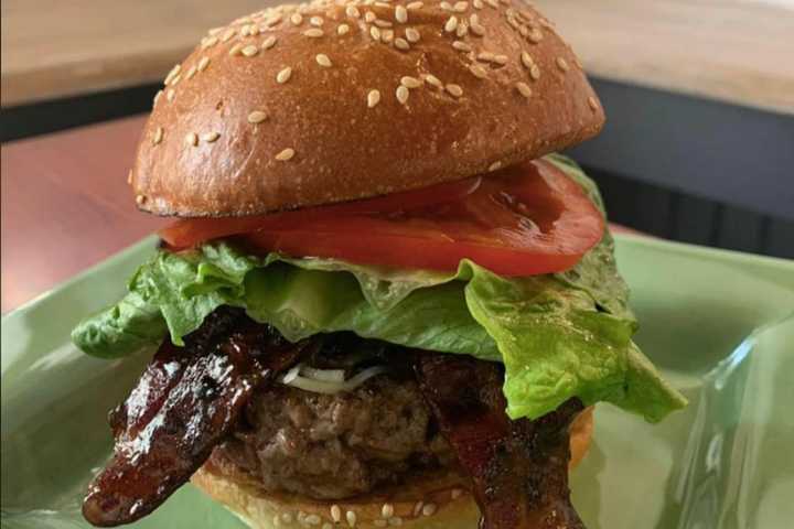 COVID-19: Popular Hudson Valley Eatery Known For Burgers, Shakes Closes