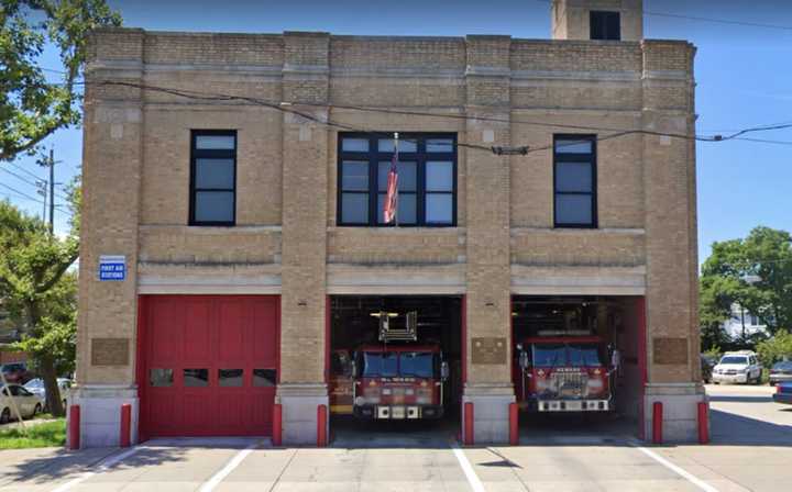 Engine 27 Ladder 4, Elm Road, Newark