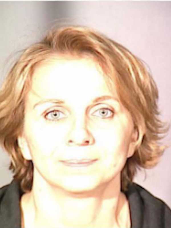 State Police Issue Alert Long Island Woman Wanted For 12 Years