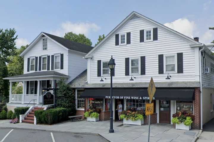 State Police: Jeep Wrangler Driver Crashes Into Hunterdon County Liquor Store