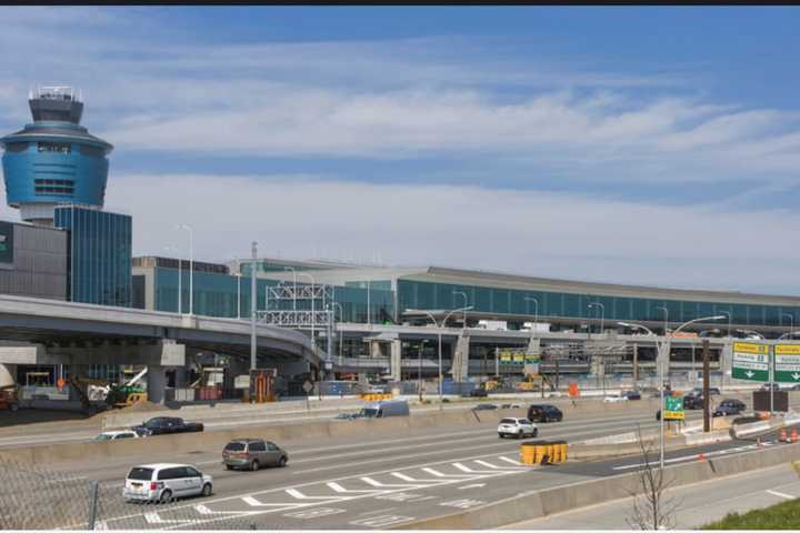 Near Disaster At LaGuardia Airport: Passenger Jet Aborts Takeoff Due To Potential Collision