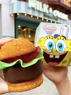 Jersey City Ice Cream Shop Brings SpongeBob's 'Krabby Patty' Sliders To Life