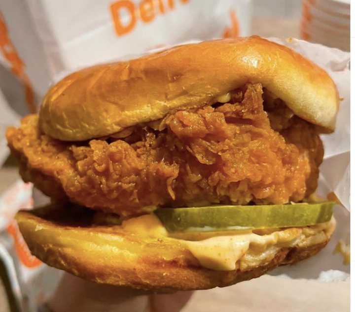 Popeyes Louisiana Kitchen has opened a new location in Hackensack.