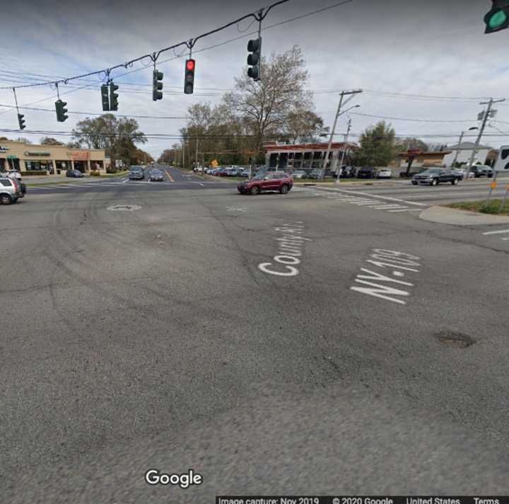 The intersection of Route 109 and Straight Path in North Lindenhurst.