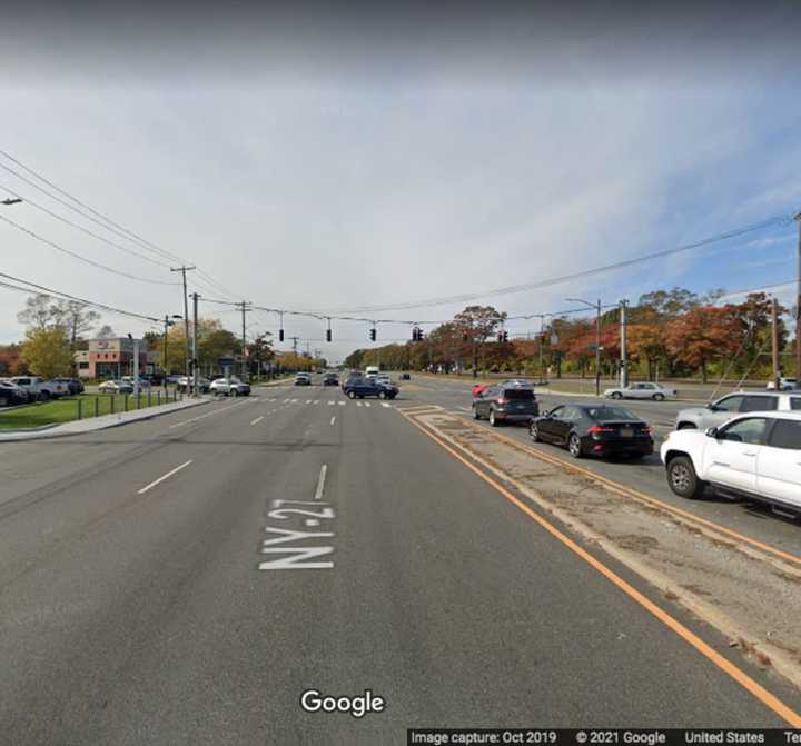 Sunrise Highway, just east of Lincoln Avenue in Sayville.