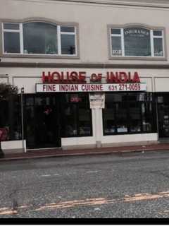 Long Island Eatery Draws High Marks For Indian Fare