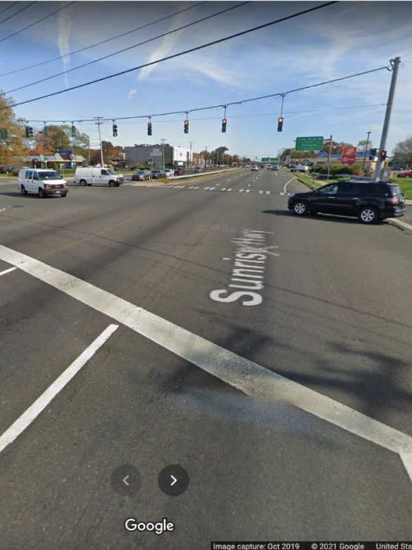 Man Killed In Hit-Run Crash Involving Multiple Vehicles At Long Island Intersection