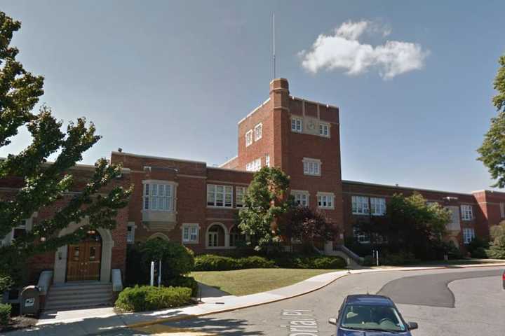 COVID-19: Around 40 Students Test Positive At Long Island High School After 'Super-Spreader'