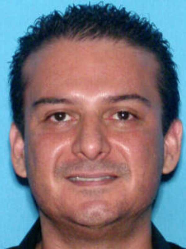 SEEN HIM? Florida Fugitive Scammed Elderly Jersey Shore 'Uncle'