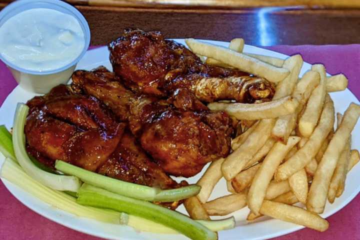 Popular Suffolk County Restaurant/Bar Does More Than Just 'Wing' It