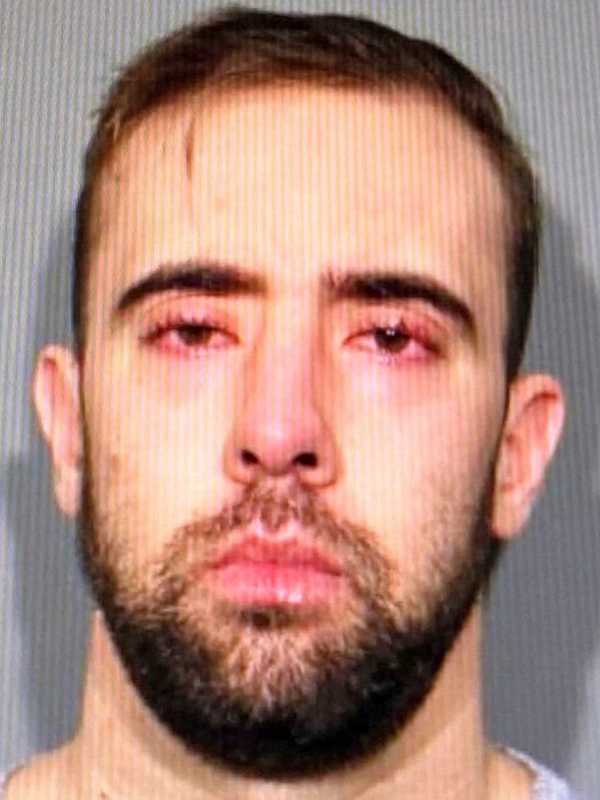 Man Nabbed For DUI In New Canaan For Sitting At Flashing Red Light