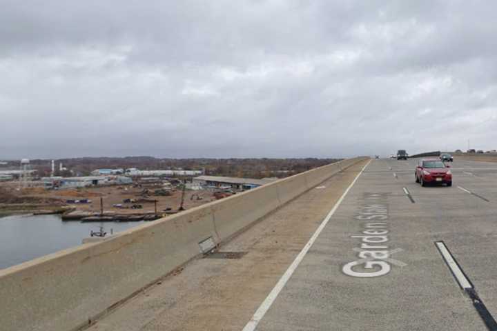 UPDATE: Garden State Parkway 'Bridge Jumper' Turns Out To Be Skateboarders