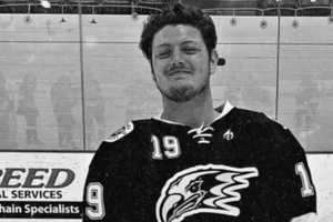 College Hockey Player From NJ Dies In House Fire Near Niagara University