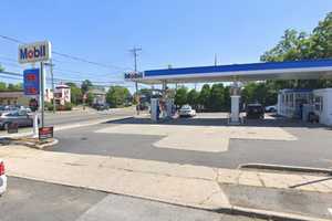 Suspect On Loose After Armed Robbery At Long Island Gas Station