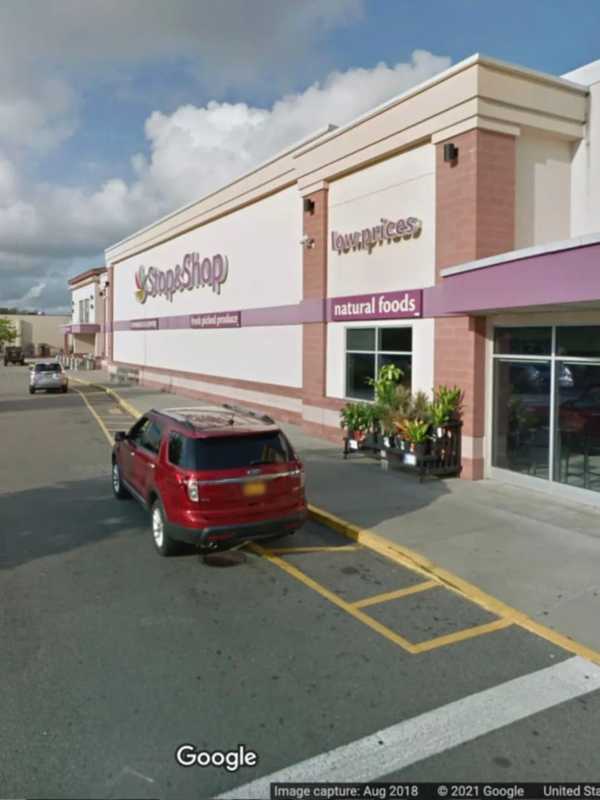 Nassau Stop & Shop Reopens After Fatal Shooting