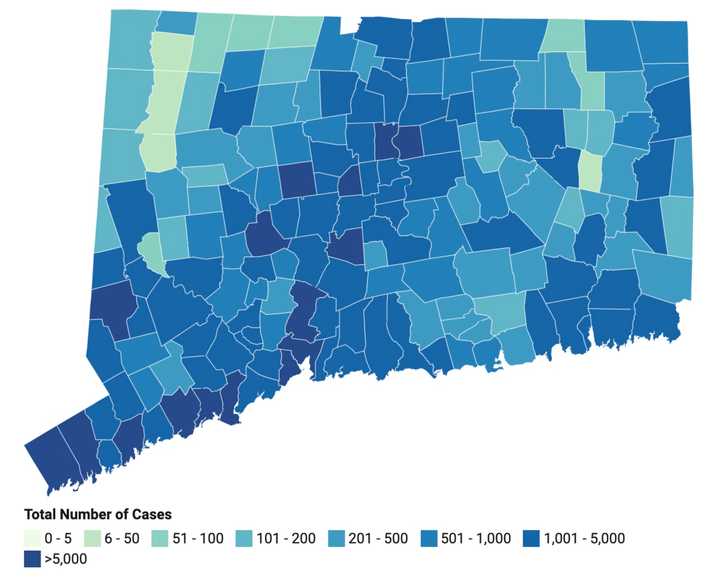 This map shows the distribution of COVID-19 cases, deaths, and tests since the beginning of the pandemic. Darker colors indicate towns with more cases.