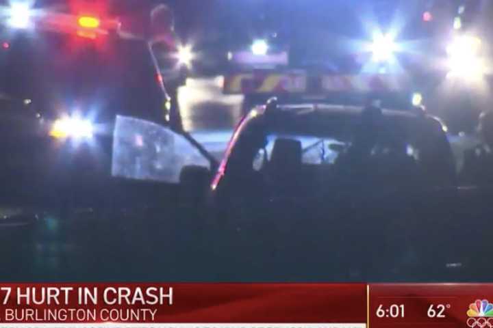 Family Of 7 Hurt In South Jersey I-295 Rollover Crash